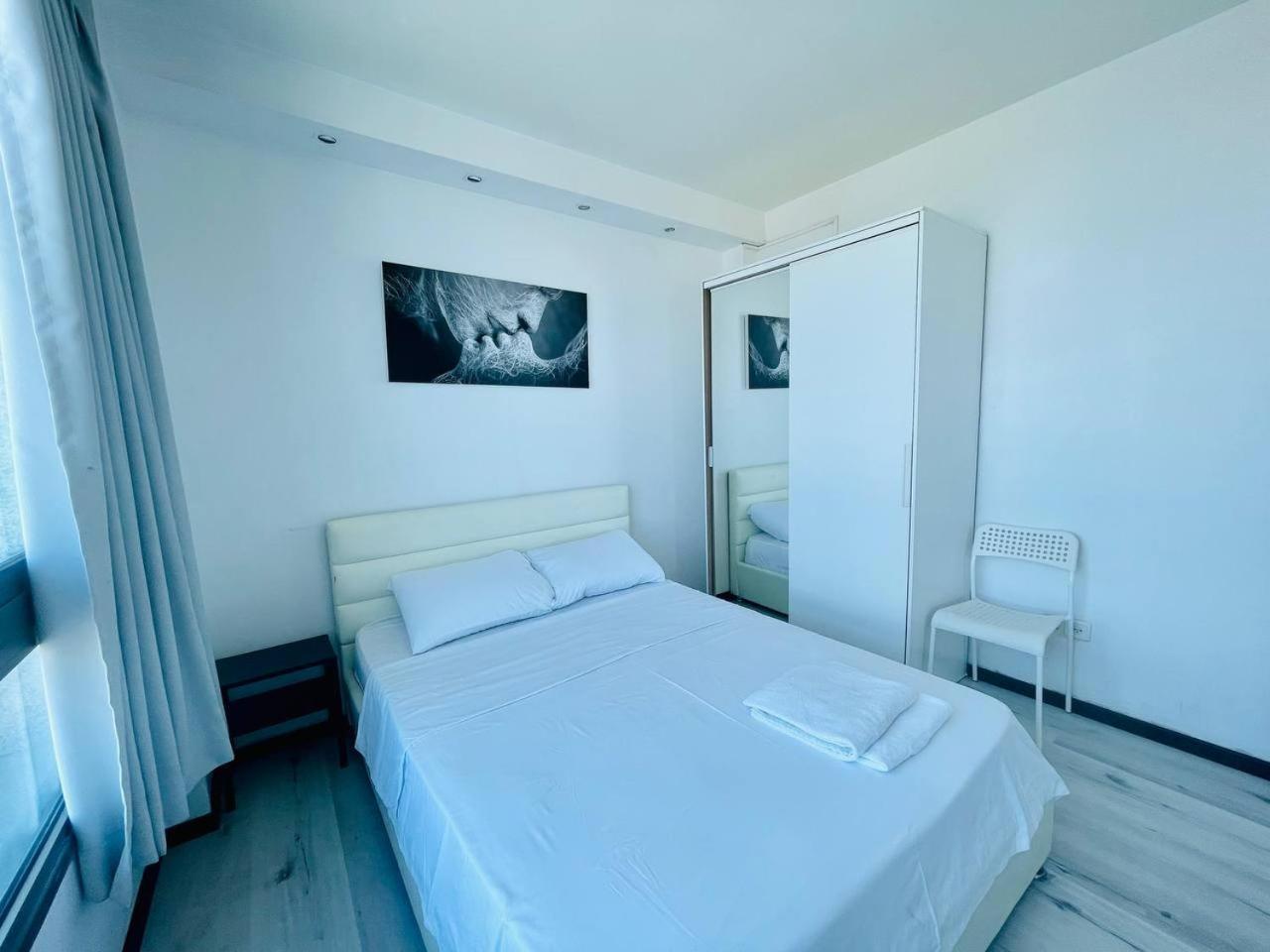 Sea Breeze Apartment